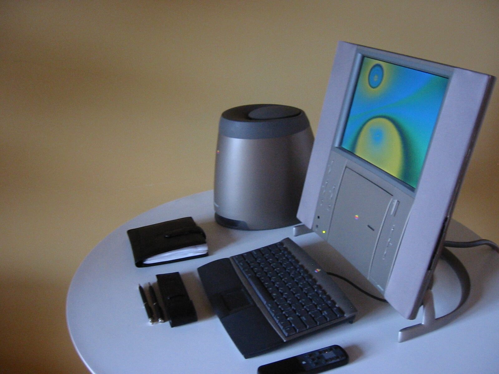 Twentieth anniversary macintosh