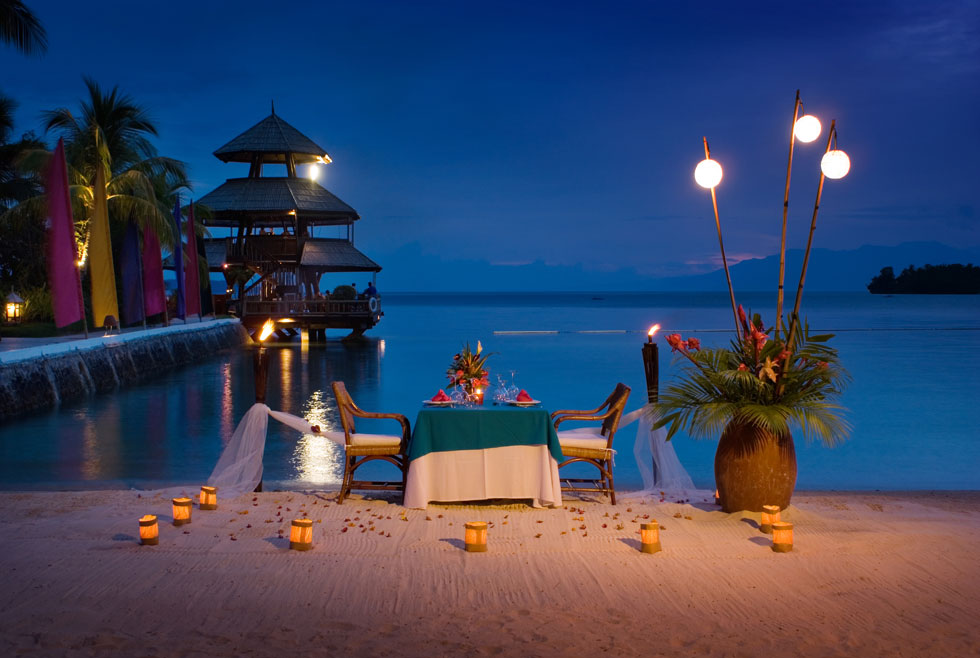 moon phase calendar moon lit dinner