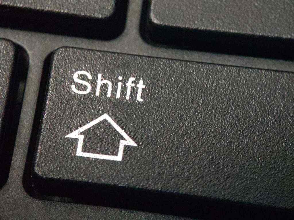 клавиша Shift